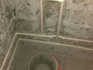 水、电管开槽施作