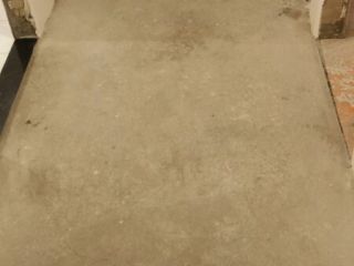 地砖铺贴及地面找平施作
