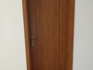 成品门及墙纸铺贴