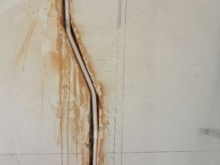 水、电管开槽施工