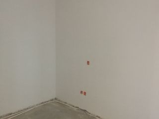 墙、顶面腻子批嵌