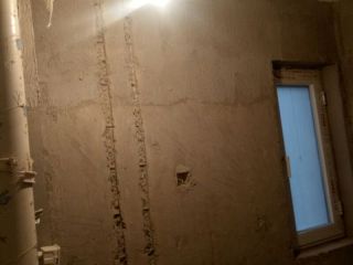 水、电管开槽施作