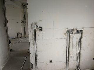 水、电管开槽施作