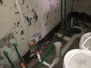 强、弱电路穿线施作