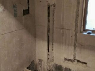 水、电管开槽施作