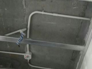 强、弱电路穿线施作