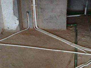 水、电管开槽施作