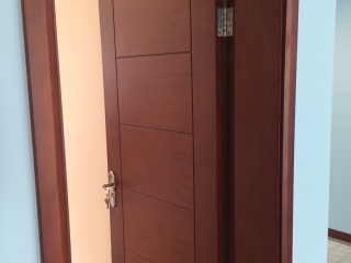 成品门及墙纸铺贴