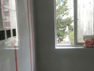 厨房、卫生间墙砖施作