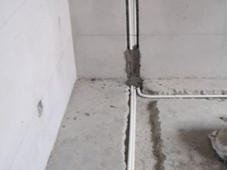 强、弱电路穿线施作