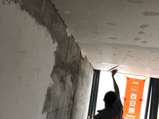 墙、顶面腻子批嵌
