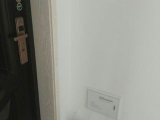 墙、顶面乳胶漆及墙纸铺贴