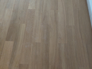 实木复合地板铺设