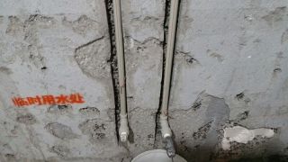 水、电管开槽施作