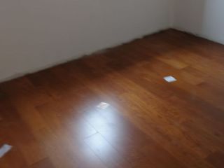 实木复合地板铺设