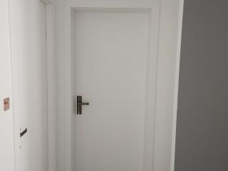 成品门及墙纸铺贴