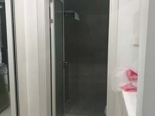 成品门及墙纸铺贴