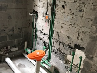 水、电管开槽施工