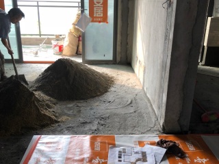 地砖铺贴及地面找平施作