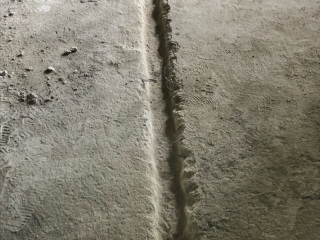 水、电管开槽施作