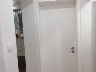 成品门及墙纸铺贴