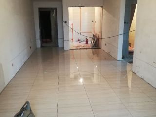 地砖铺贴及地面找平施作