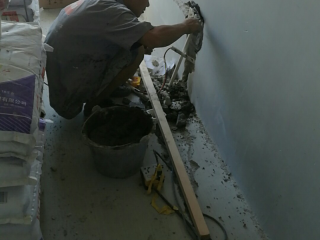 水、电管开槽施工