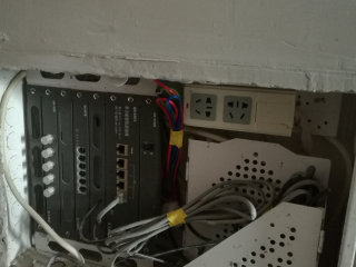 强、弱电布管，穿线施作