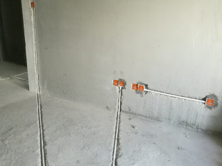 强、弱电布管，穿线施作