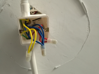 强、弱电布管，穿线施作