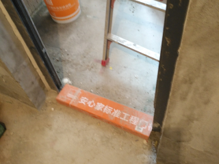 水、电管开槽施作
