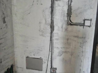 水、电管开槽施作