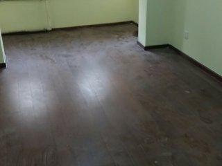实木复合地板铺设