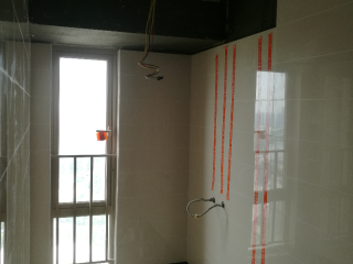 厨房、卫生间墙砖施作