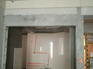 厨房、卫生间墙砖施作