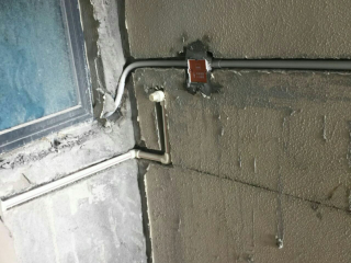 水、电管开槽施工