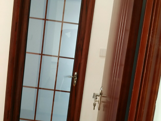 成品门及墙纸铺贴