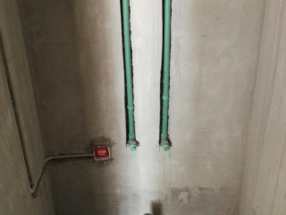 水、电管开槽施工