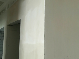 墙、顶面腻子批嵌