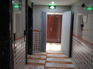 水、电管开槽施作