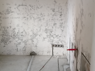 强、弱电路穿线施作