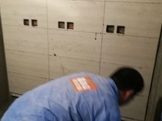 厨房、卫生间墙砖施作