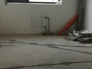 水、电管开槽施作