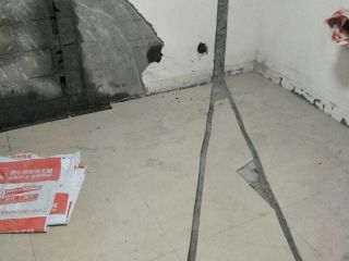 水、电管开槽施工