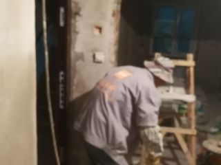 墙、顶面腻子批嵌