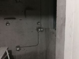 水、电管开槽施作