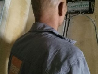 水、电管开槽施作