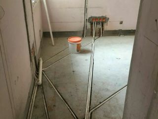 水、电管开槽施工