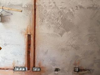 水、电管开槽施作