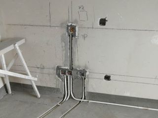 强、弱电路穿线施作